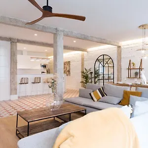 Appartement Amplio Y Moderno Con Tarima Refrescante By Staynnapartments, Bilbao